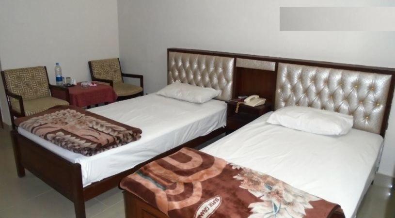 Solo Hotel & Restaurant Sargodha Экстерьер фото