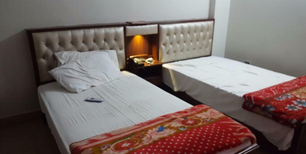 Solo Hotel & Restaurant Sargodha Экстерьер фото